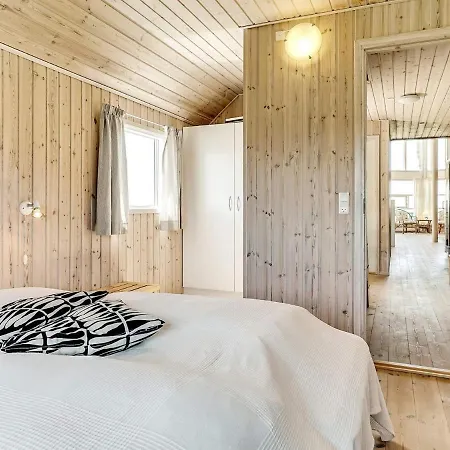 8 Person In Hjorring-by Traum